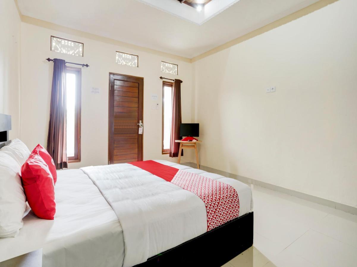 Oyo 90711 Blembong Homestay Jimbaran Εξωτερικό φωτογραφία